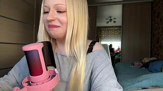 JeneeBIanks online show from March 13, 12:54 pm