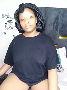 Snapshot of Divine_Beautyxx chatting on May 22, 2:09 am Divine Beautyxx online show from May 22, 2:09 am