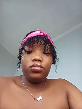 Divine Beautyxx online show from June 17, 3:50 am