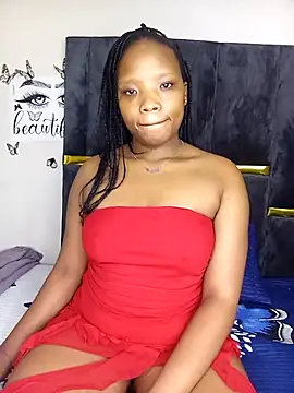 Snapshot of Divine_Beautyxx chatting on May 2, 1:22 am Divine Beautyxx online show from May 2, 1:22 am