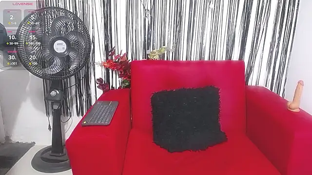 mailyn pym online show from March 12, 1:26 pm