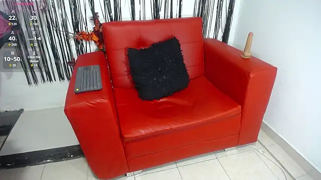 mailyn pym online show from April 10, 12:45 pm