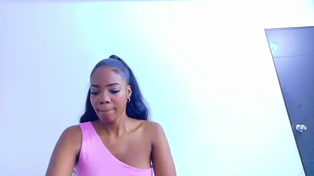 nina bae online show from May 18, 6:56 pm
