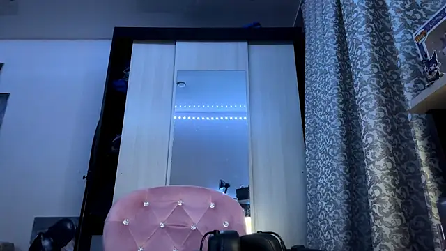 SaraDebey online show from February 27, 7:03 pm