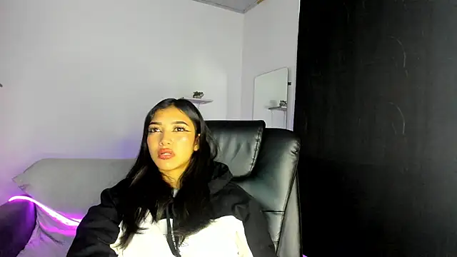 jaulyn 18 online show from March 15, 11:06 am