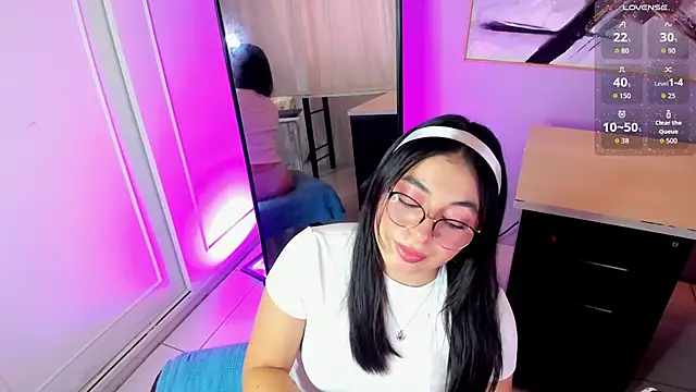  online show from April 6, 4:52 pm