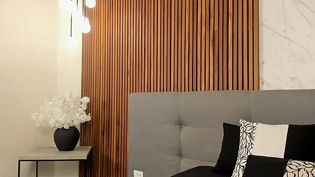 Snapshot of Amara_Velvet_ chatting on June 17, 7:57 pm Amara Velvet online show from June 17, 7:57 pm