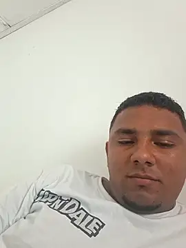 Snapshot of josua0429 chatting on February 19, 7:22 pm josua0429 online show from February 19, 7:22 pm