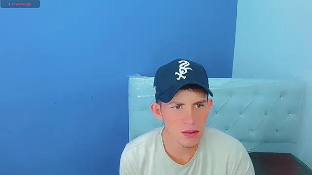 Snapshot of masterboyx chatting on February 23, 3:12 pm masterboyx online show from February 23, 3:12 pm