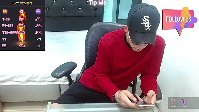 Snapshot of masterboyx chatting on March 2, 2:46 pm masterboyx online show from March 2, 2:46 pm