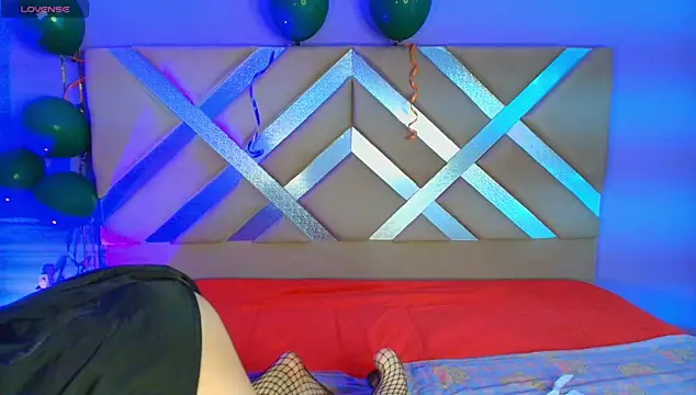 mitsuri nyx online show from April 14, 12:10 pm