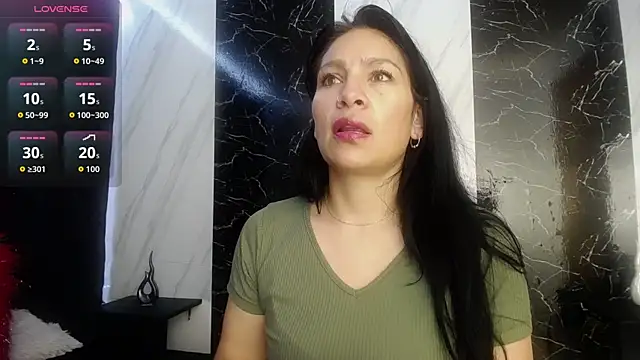 SofiaMoreno  online show from April 30, 2:02 pm