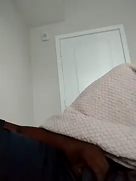 makeherfeelg online show from April 13, 12:20 pm