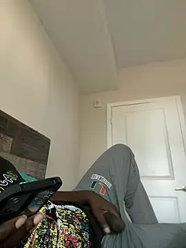 makeherfeelg online show from February 19, 9:56 pm