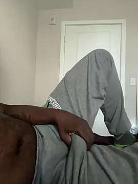 makeherfeelg online show from March 26, 1:09 pm