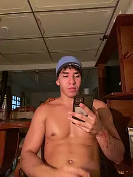 Alejandrososas online show from June 20, 4:34 pm