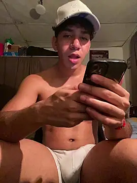 Alejandrososas online show from July 2, 3:23 am
