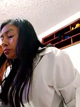 Snapshot of Samanta_gonzales chatting on February 24, 7:15 pm Samanta gonzales online show from February 24, 7:15 pm