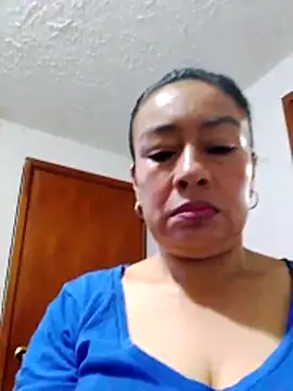 Snapshot of Samanta_gonzales chatting on February 27, 2:23 am Samanta gonzales online show from February 27, 2:23 am