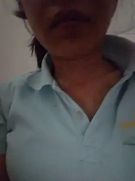 Snapshot of kieuqueen92 chatting on February 25, 11:32 am kieuqueen92 online show from February 25, 11:32 am