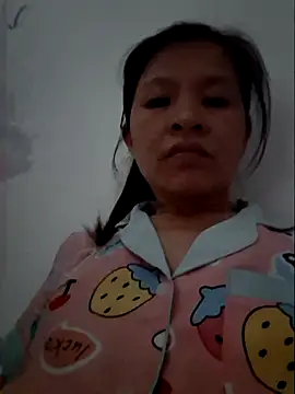 Snapshot of kieuqueen92 chatting on February 24, 10:16 am kieuqueen92 online show from February 24, 10:16 am