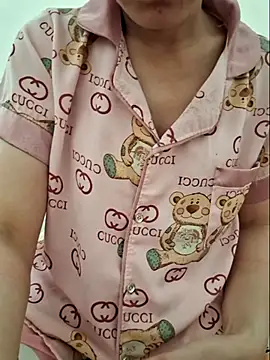 Snapshot of kieuqueen92 chatting on February 23, 1:51 am kieuqueen92 online show from February 23, 1:51 am