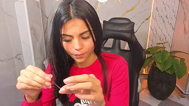 Tamy b  online show from April 15, 3:16 pm