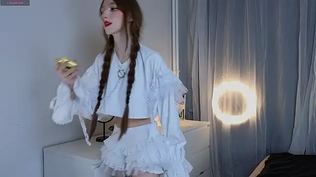 arina waifu online show from March 8, 9:07 pm