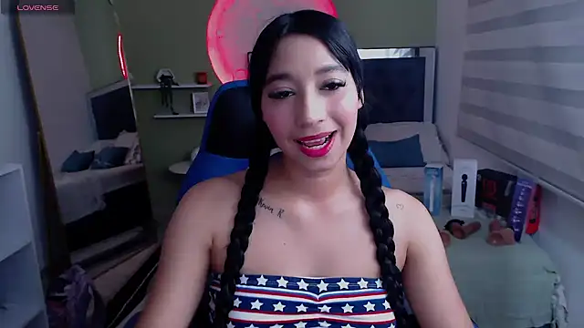 ivvoncute online show from May 9, 1:42 am