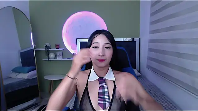 ivvoncute online show from May 23, 1:48 am