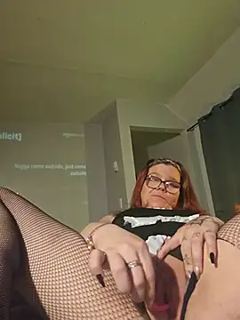 Sexymilf6992 online show from June 24, 1:37 am