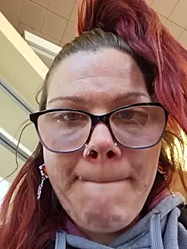 Sexymilf6992 online show from May 14, 8:06 pm