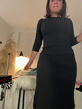Snapshot of Viictoria-Jones chatting on July 13, 10:58 am Viictoria-Jones online show from July 13, 10:58 am
