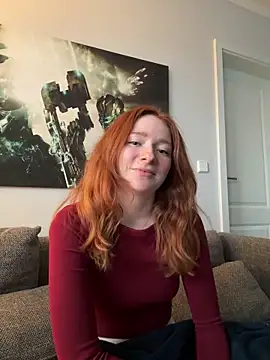 Snapshot of HoneyBunny18 chatting on February 21, 2:52 pm HoneyBunny18 online show from February 21, 2:52 pm