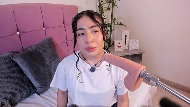 Snapshot of Valecute_ chatting on June 26, 8:25 pm Valecute online show from June 26, 8:25 pm