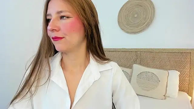 elaia bridge online show from March 24, 12:05 pm