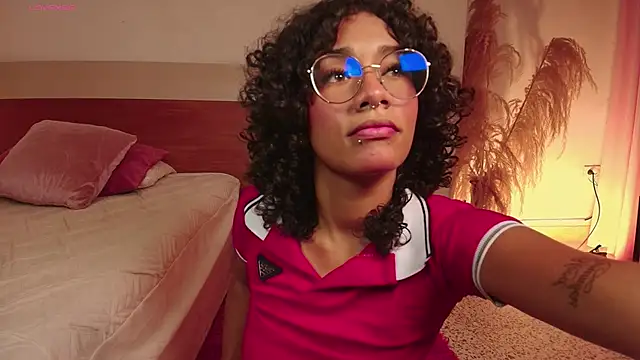 Meganlux1 online show from April 17, 7:49 pm