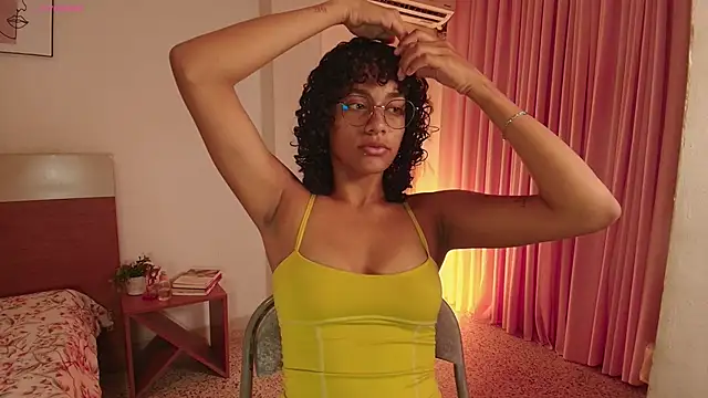 Meganlux1 online show from May 30, 7:41 pm