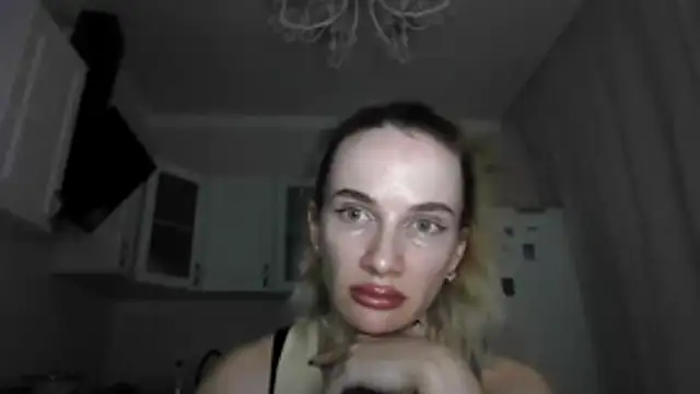 Snapshot of AinyrVixxen chatting on February 26, 9:37 pm AinyrVixxen online show from February 26, 9:37 pm