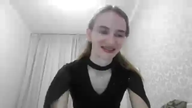 Snapshot of AinyrVixxen chatting on March 2, 10:17 pm AinyrVixxen online show from March 2, 10:17 pm