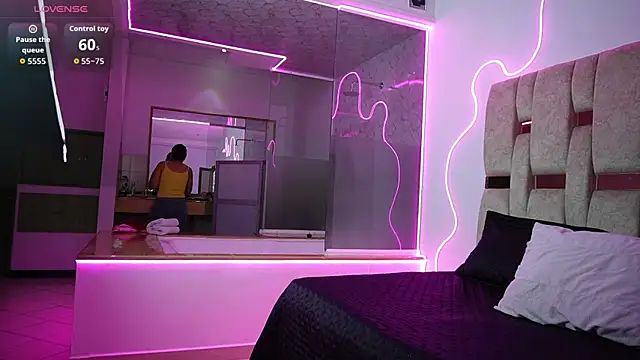 zenda Biancha online show from April 9, 11:38 am