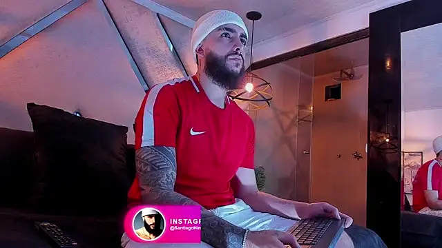 SantiagoHincapiie online show from February 27, 4:12 am