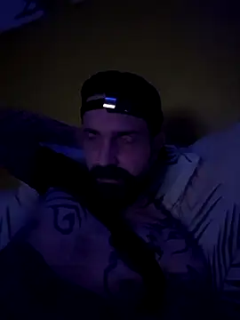 Snapshot of calebdevil chatting on March 27, 5:38 am calebdevil online show from March 27, 5:38 am