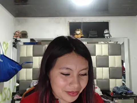 dulcecandy1919 online show from February 22, 4:15 am