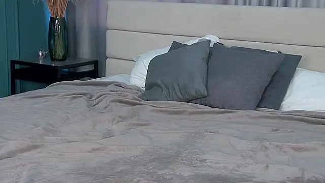 Sweet Ink Muse online show from March 31, 1:07 am