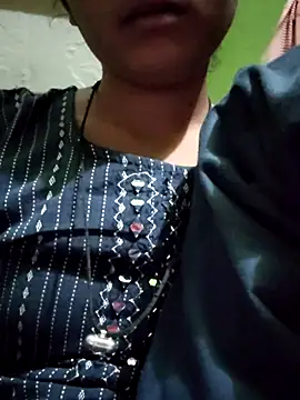 Cute aroshi online show from May 31, 3:29 pm