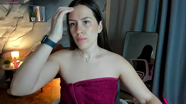 Snapshot of asti_bubbles chatting on June 17, 1:27 am asti bubbles online show from June 17, 1:27 am