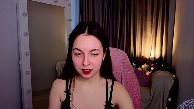 BellaThery online show from March 26, 5:06 am