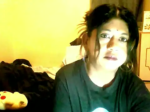 IndianPleasures21 online show from April 21, 1:42 am