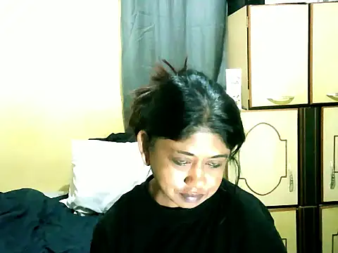 Snapshot of IndianPleasures21 chatting on May 26, 5:27 am IndianPleasures21 online show from May 26, 5:27 am